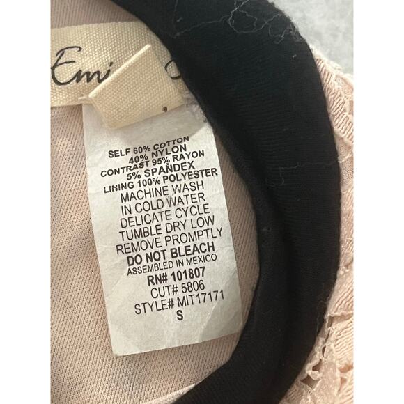 Emi & Joe Cream Lace Blouse Black Trim Flutter Sleeve Woman Size Small Romantic - Picture 8 of 10